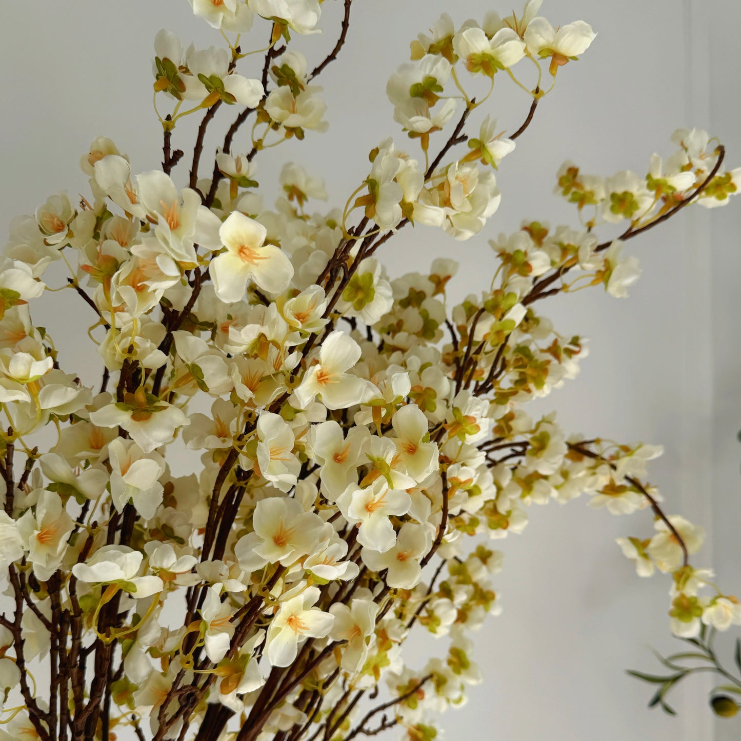 high quality faux cherry blossom branches Artificial cherry blossom white pink home decor faux flower