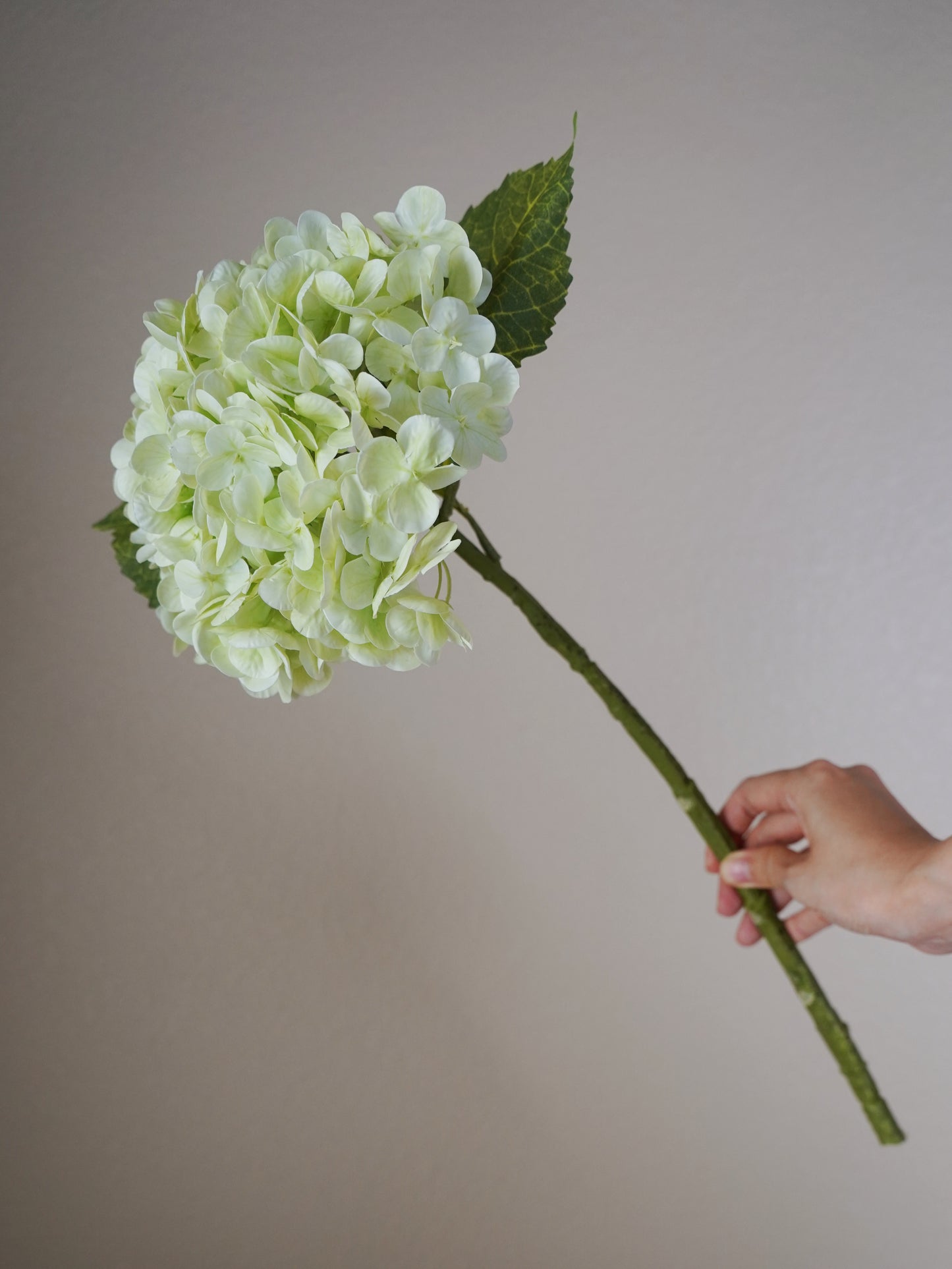 21" Real Touch Hydrangea Stem