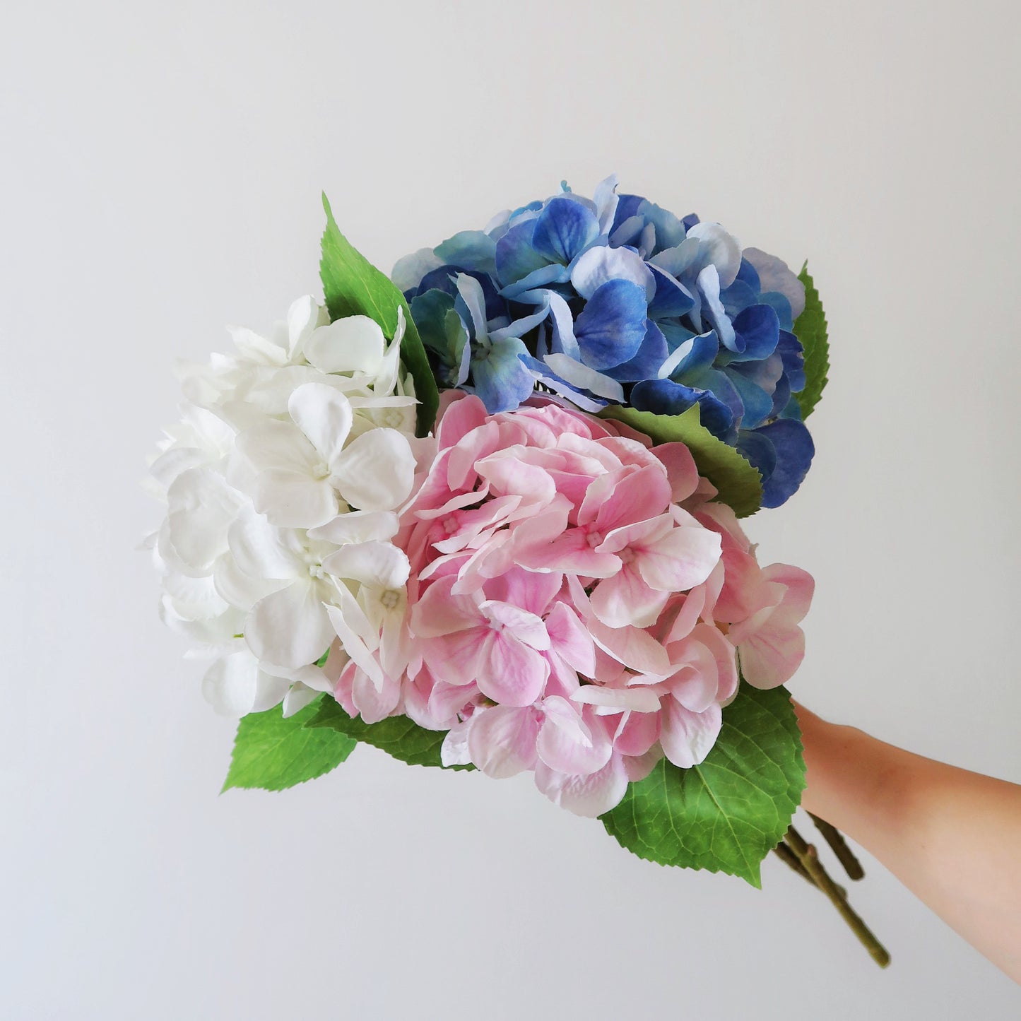 19" Faux Hydrangea Stem