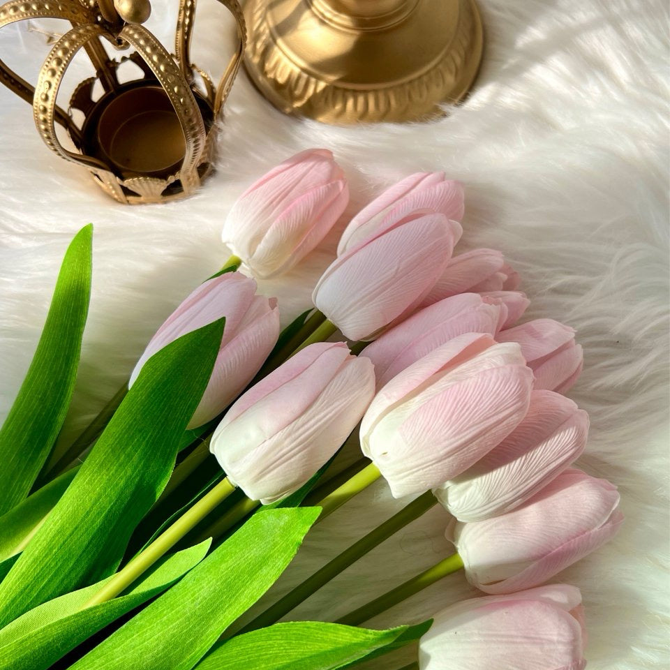 High Quality Faux Real Touch Tulip Bouquet Realistic Artificial Tulips Flower Bouquet for Gifting and Home Decor Birthday Gift Mother's Day Gift 